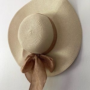 Ladies Floppy Canvas Hat with bow